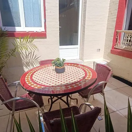 La Bateliere, Avec Patio Prive Apartment *