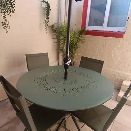 Апартаменты La Bateliere, Avec Patio Prive Мер-ле-Бен